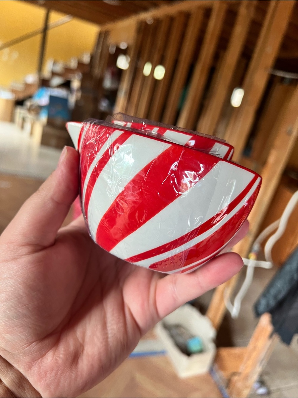 PEPPERMINT MEASURING CUPS